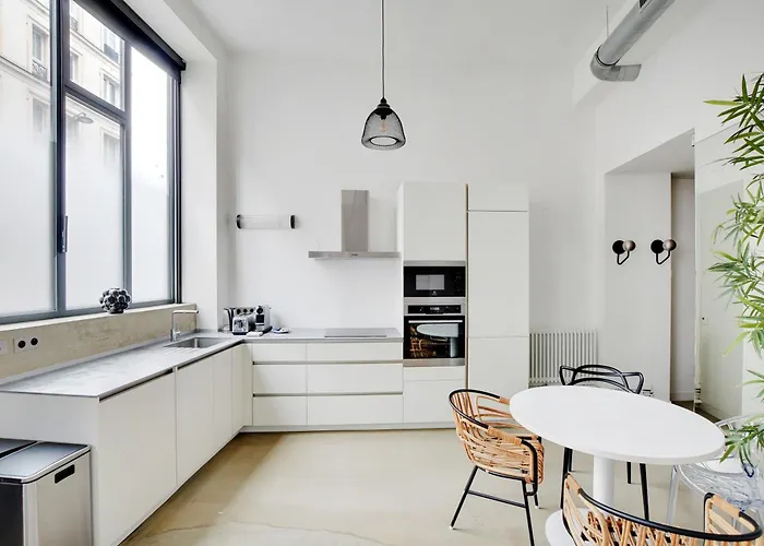 Duplex Loft Montmartre -18th Апартаменты Париж