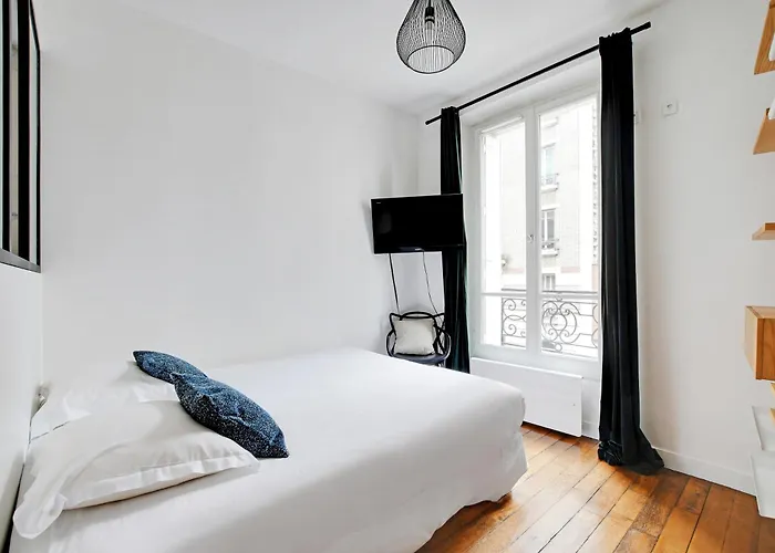 Апартаменты Duplex Loft Montmartre -18th Париж