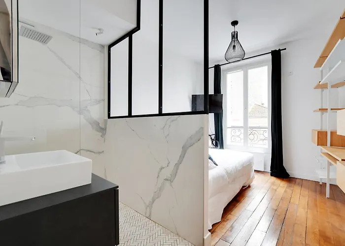Duplex Loft Montmartre -18th Париж