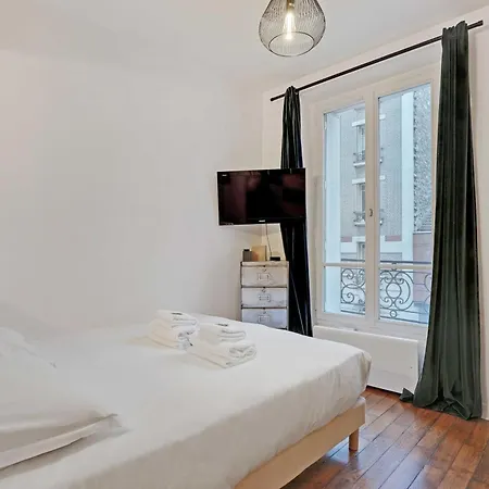 Duplex Loft Montmartre -18th Apartament Paryż