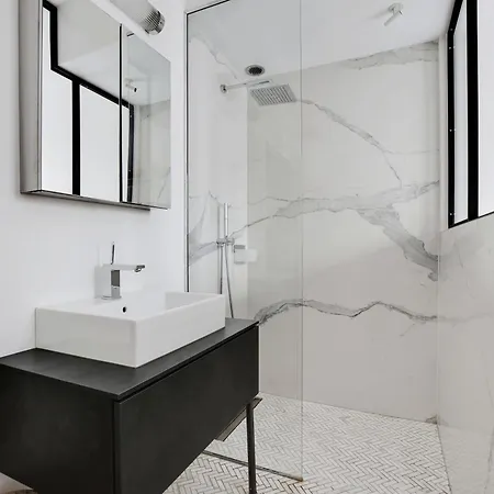 Duplex Loft Montmartre -18th * Paryż